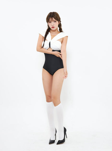 twisted-bust-swimsuit-iu302