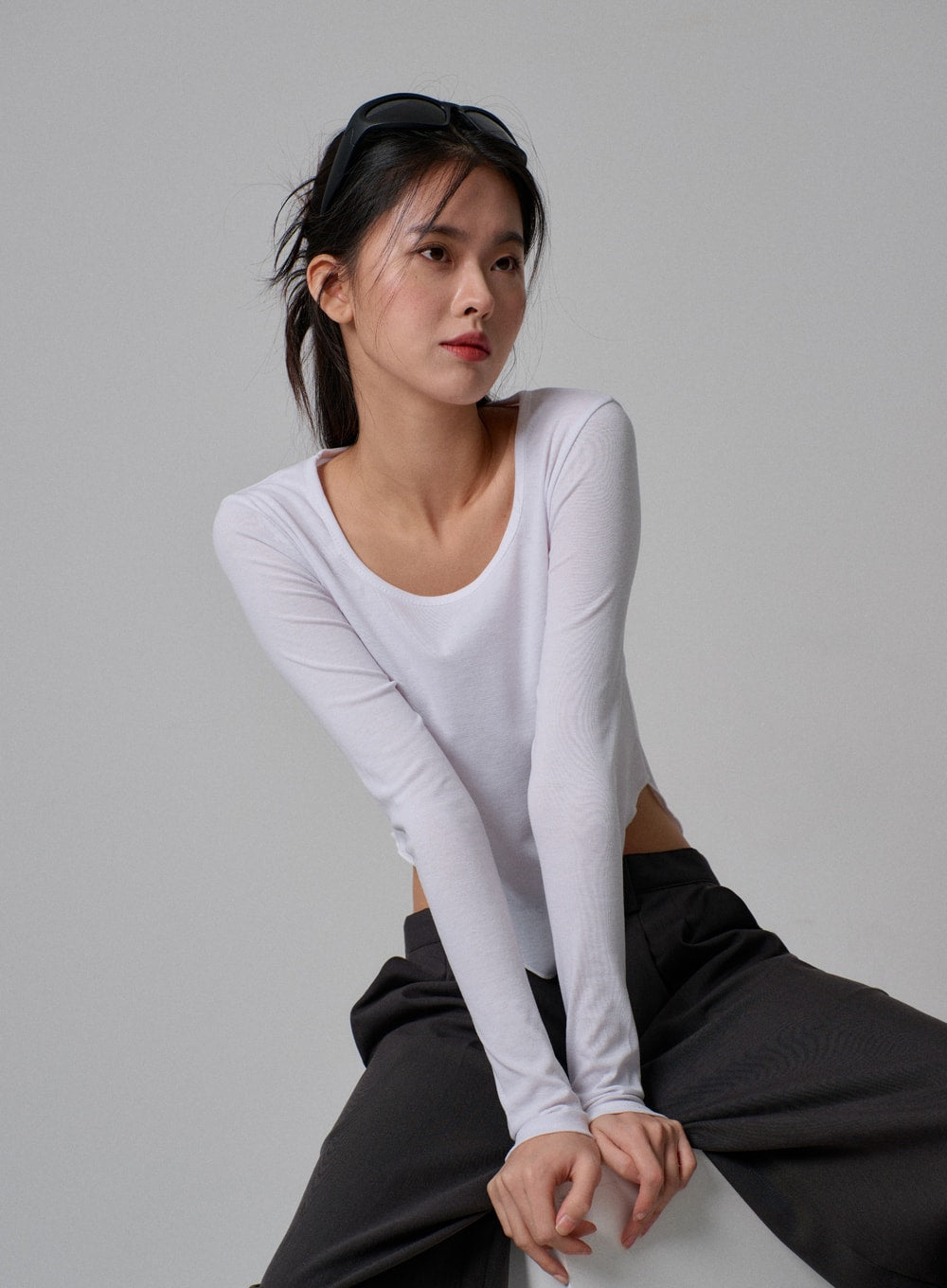 Scoop Neck Unbalanced Cropped Top IJ313