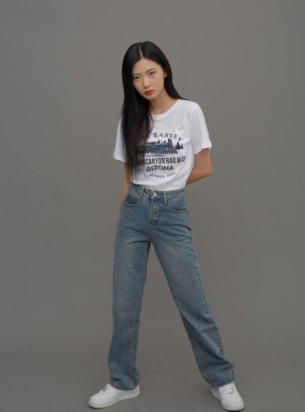 Straight Leg Jeans CM6