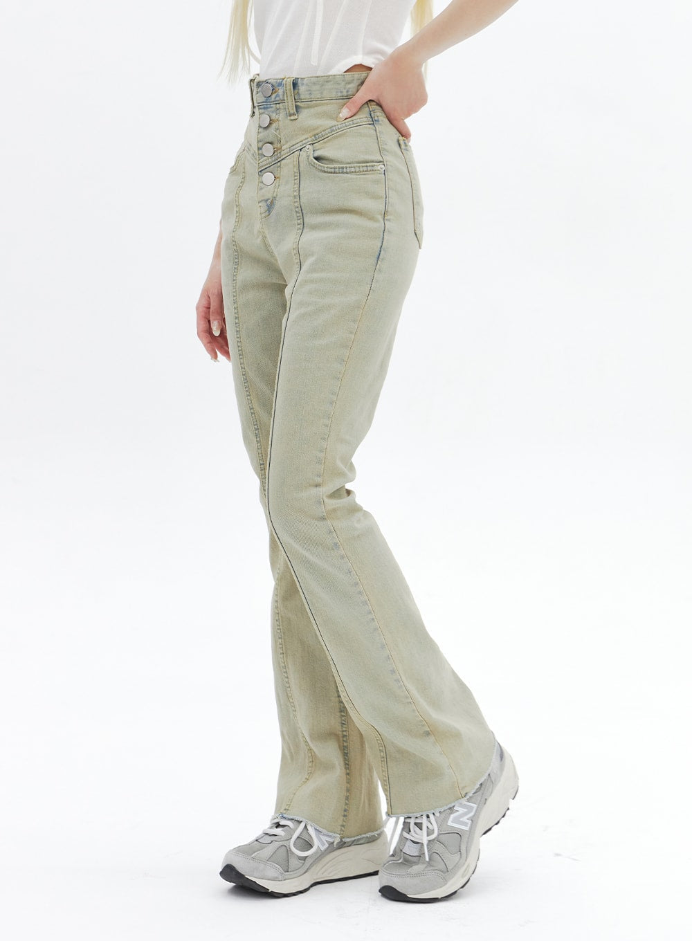 Beige Wash Bootcut Jeans BA320