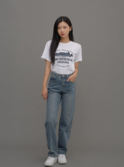 Straight Leg Jeans CM6