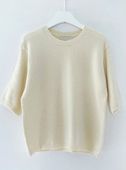 Round Neck Half Sleeve Knit