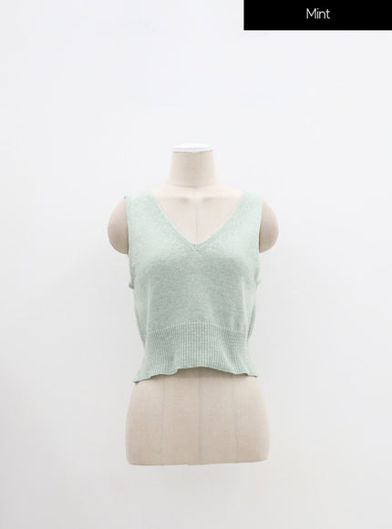 V-Neck Simple Vest IM316