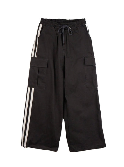 wide-fit-cargo-pocket-pants-in427