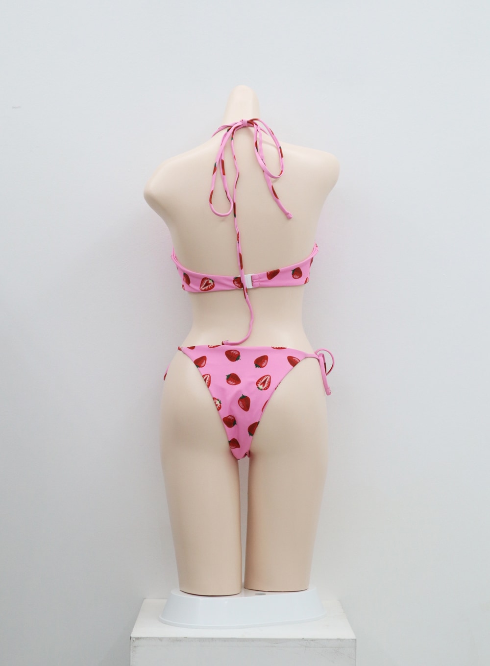 Strawberry Bikini And Sarong Set IM302