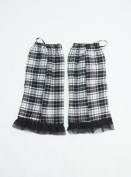 plaid-tied-leg-warmers-in316