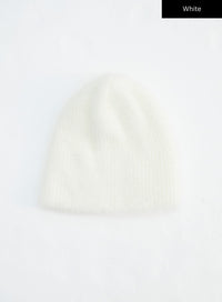 soft-textured-beanie-in317 / White