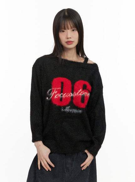 one-shoulder-graphic-fuzzy-sweater-cd425 / Black