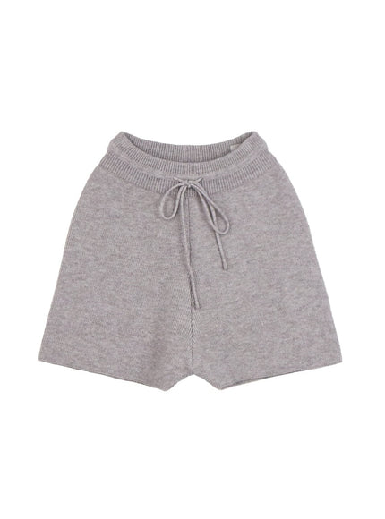 cozy-drawstring-knit-shorts-on422 / Gray