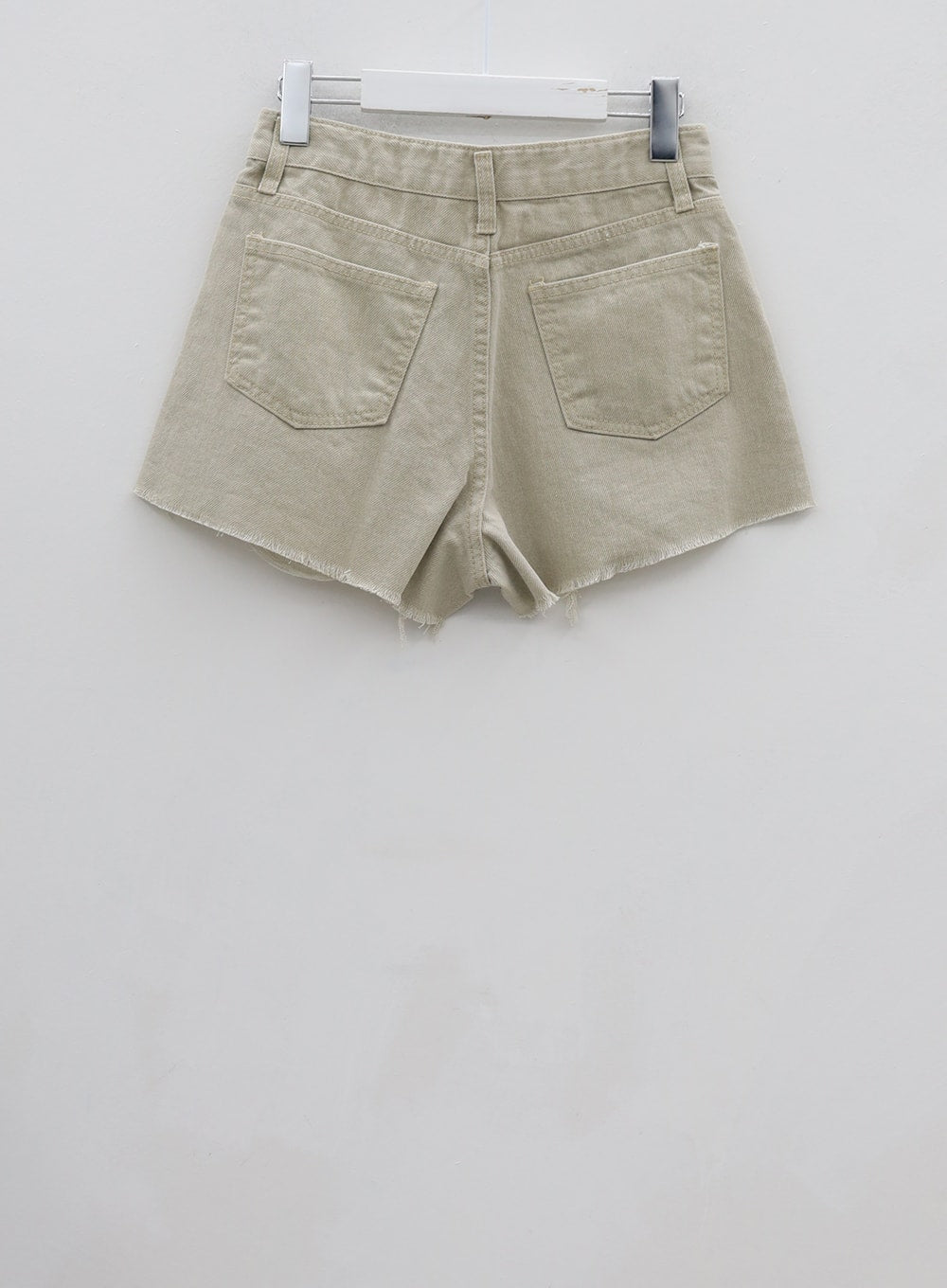 Distressed Color Short Pants BU29