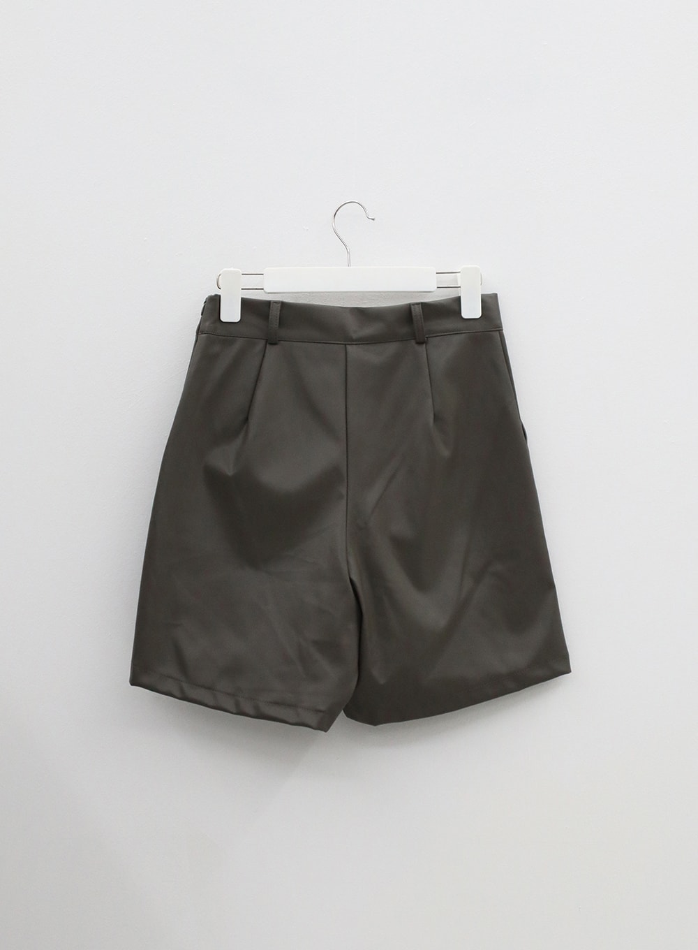 Faux Leather Bermuda Shorts OM303