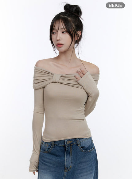 shirred-off-shoulder-solid-t-shirt-co419 / Beige