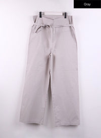 solid-detail-waist-straight-pants-cf406 / Gray