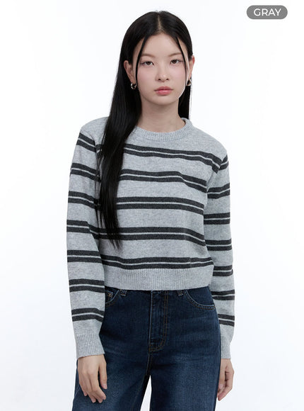 cozy-stripe-wool-blend-crop-top-oo429 / Gray