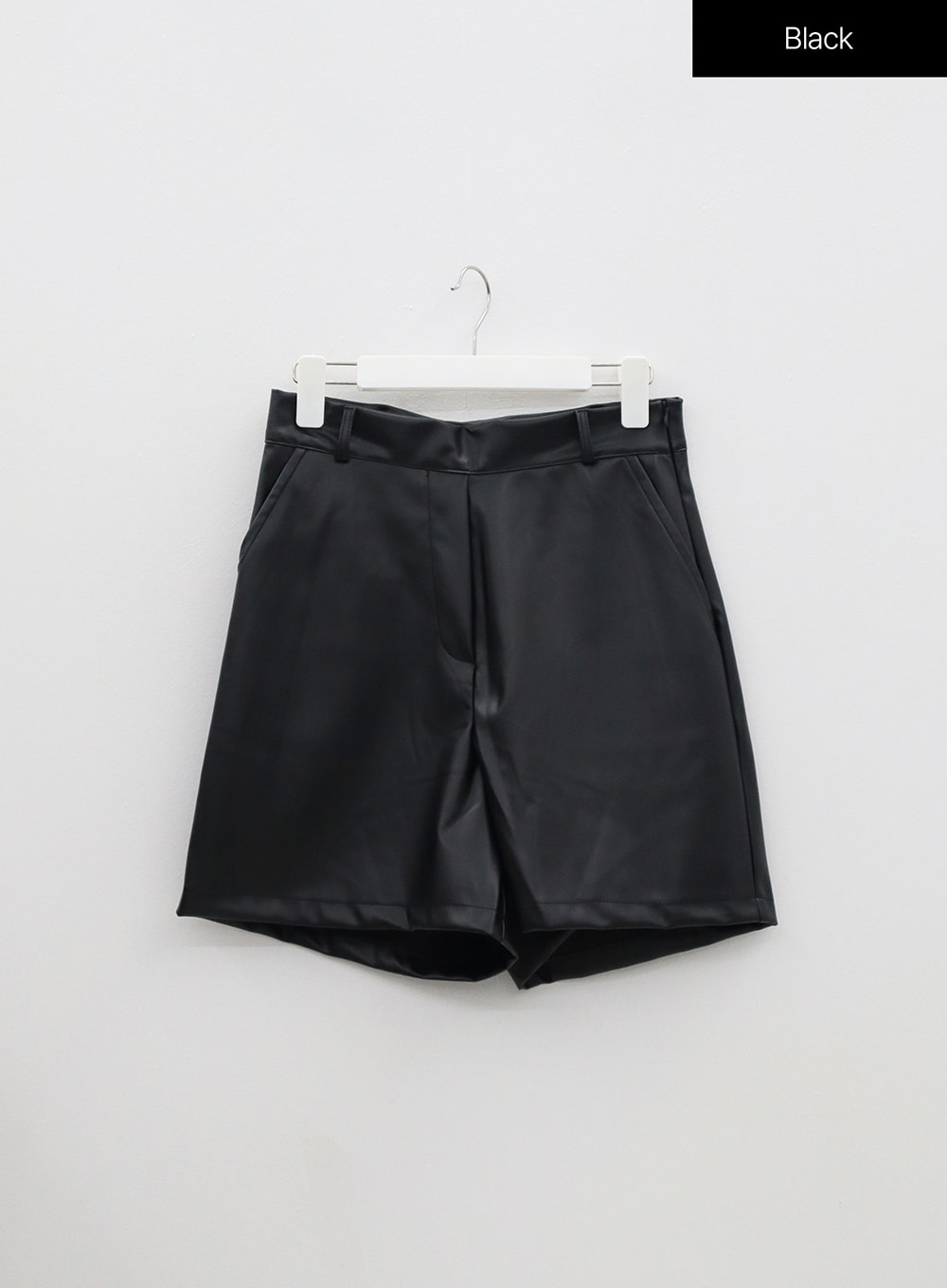 Faux Leather Bermuda Shorts OM303