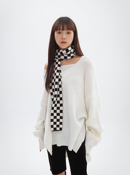 Split V-Neck Long Knit